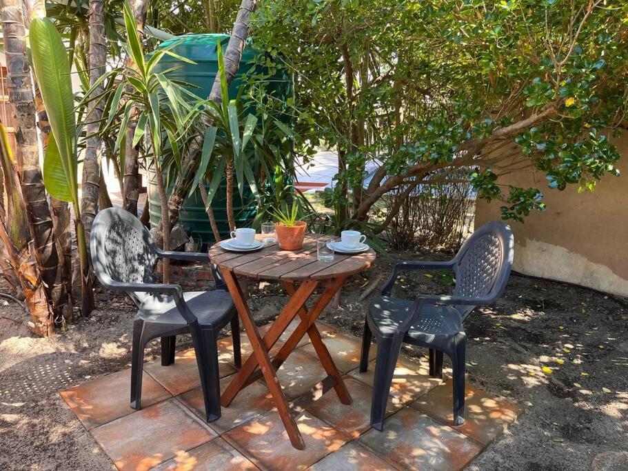 Lovely Garden 5 - 10 Min Walk To The Apartamento *